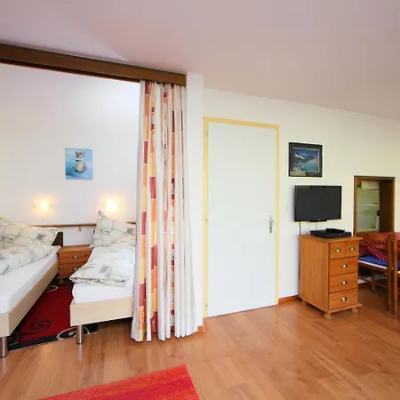 Ringstrasse - Utoring-22 By Interhome * Лойкербад