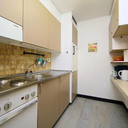 Ringstrasse - Utoring-22 By Interhome * Лойкербад